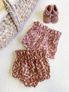 Baby bloomers / embroidered flowers