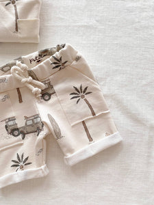 Baby boy shorts / cars + palm trees