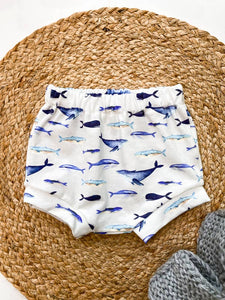 Baby boy shorts / jersey whales