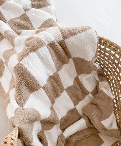 Taupe + white / checker plush blanket